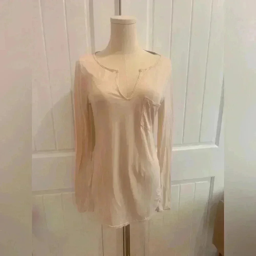 LAMade Basic V Neck Long Sleeve Tee Cream Size Small NWT
